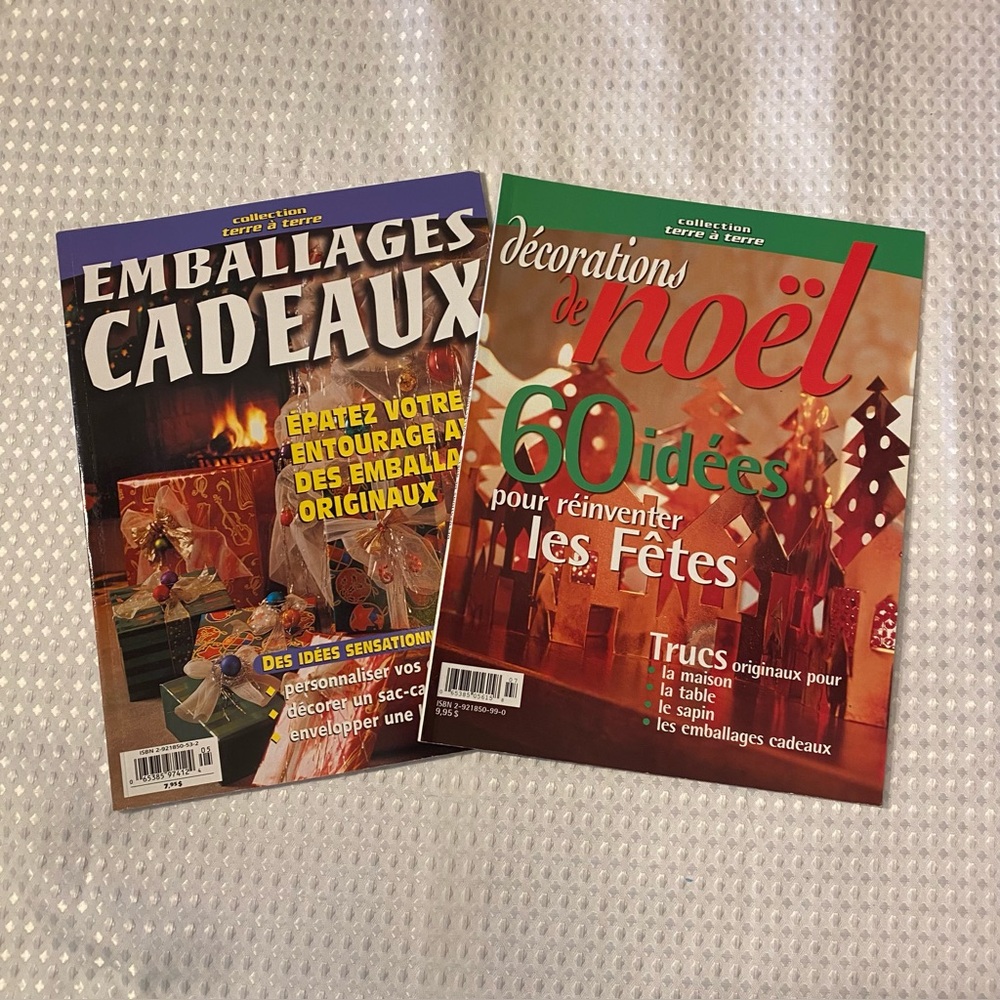 💥  2 for 12 or 4 for 20 💥 Lot of 2 Christmas Decorations and Wrapping Magazines